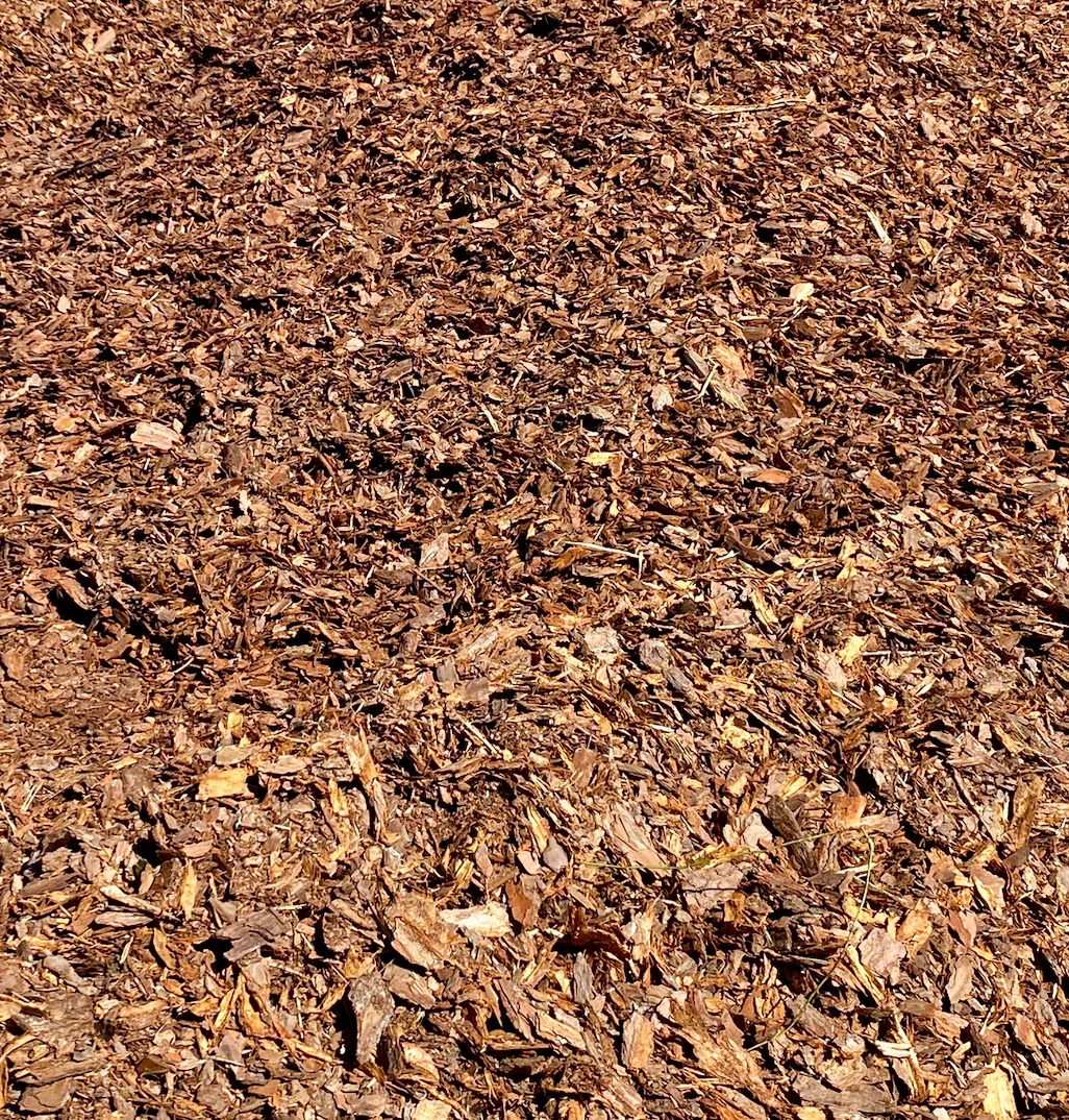 #320 - Pine Bark Mulch (1 CY) - Image 3